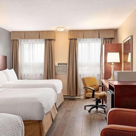 Days Inn By Wyndham Fredericton Exterior foto